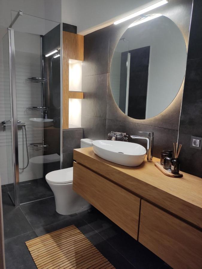 Vrachos Suites 아이기오 외부 사진