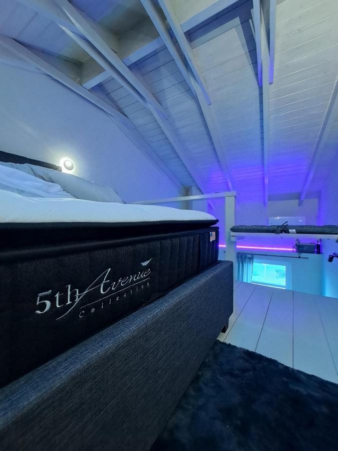 Vrachos Suites 아이기오 외부 사진
